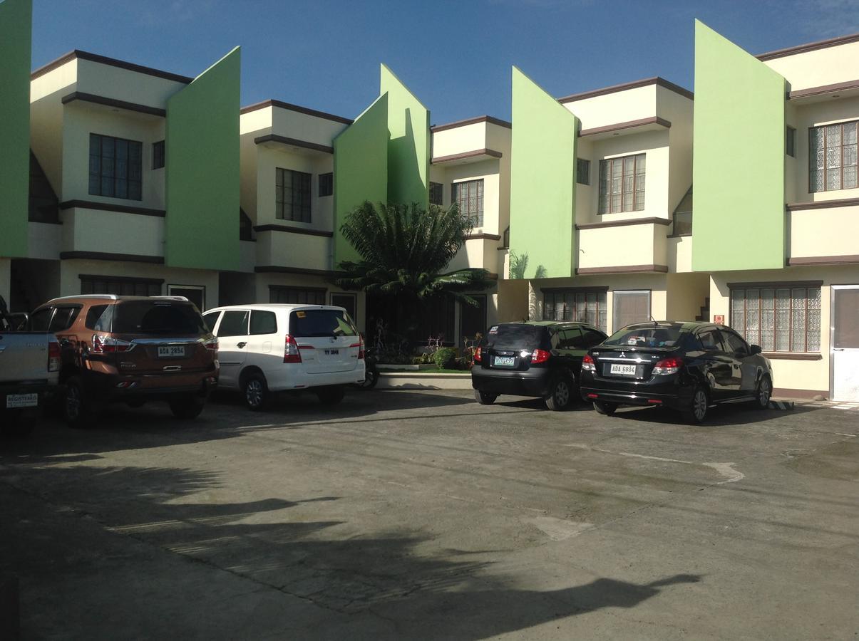 Danel Pensionne House Tacloban Esterno foto