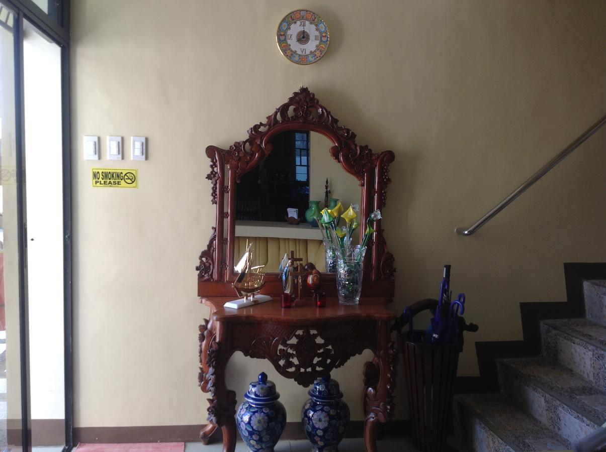 Danel Pensionne House Tacloban Esterno foto