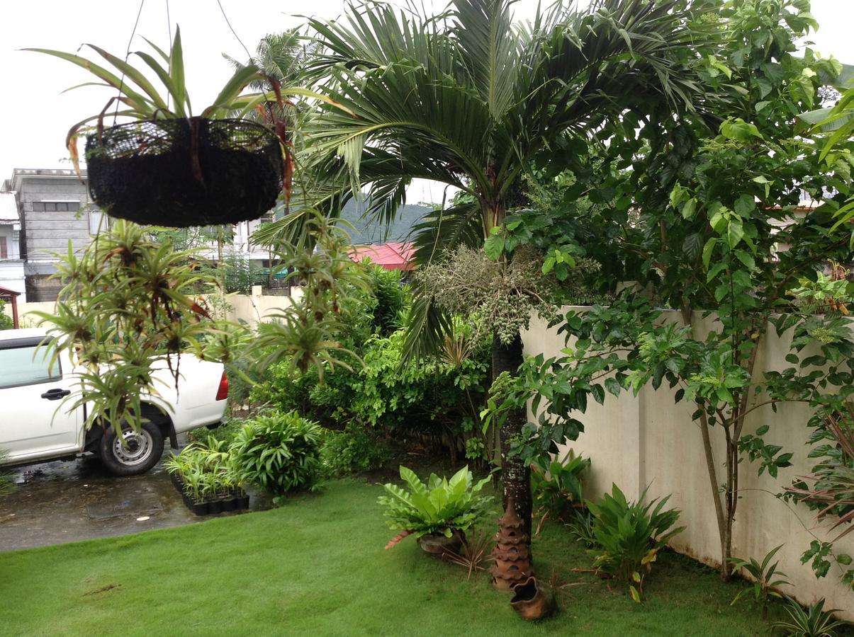Danel Pensionne House Tacloban Esterno foto