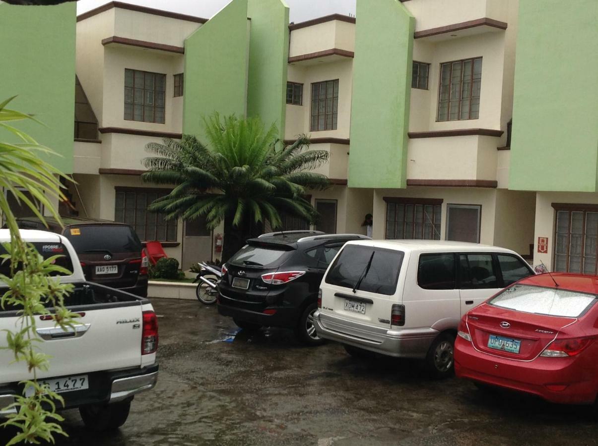 Danel Pensionne House Tacloban Esterno foto